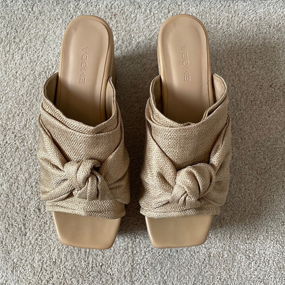 Emoda Platform Sandals